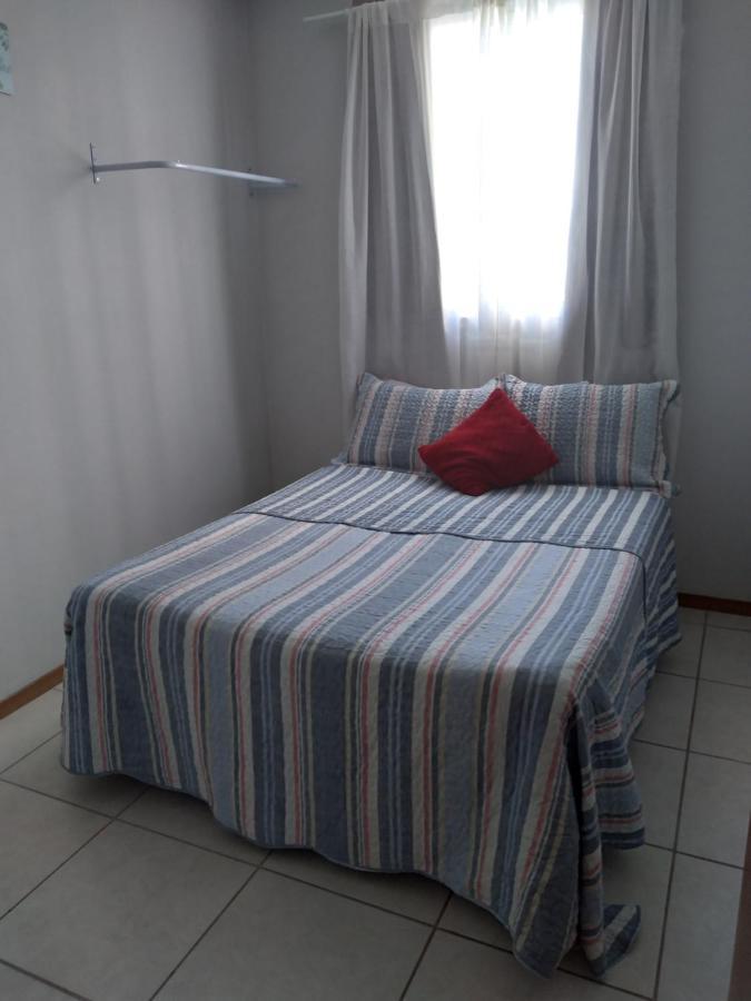 apartamento com piscina Picarras Bagian luar foto